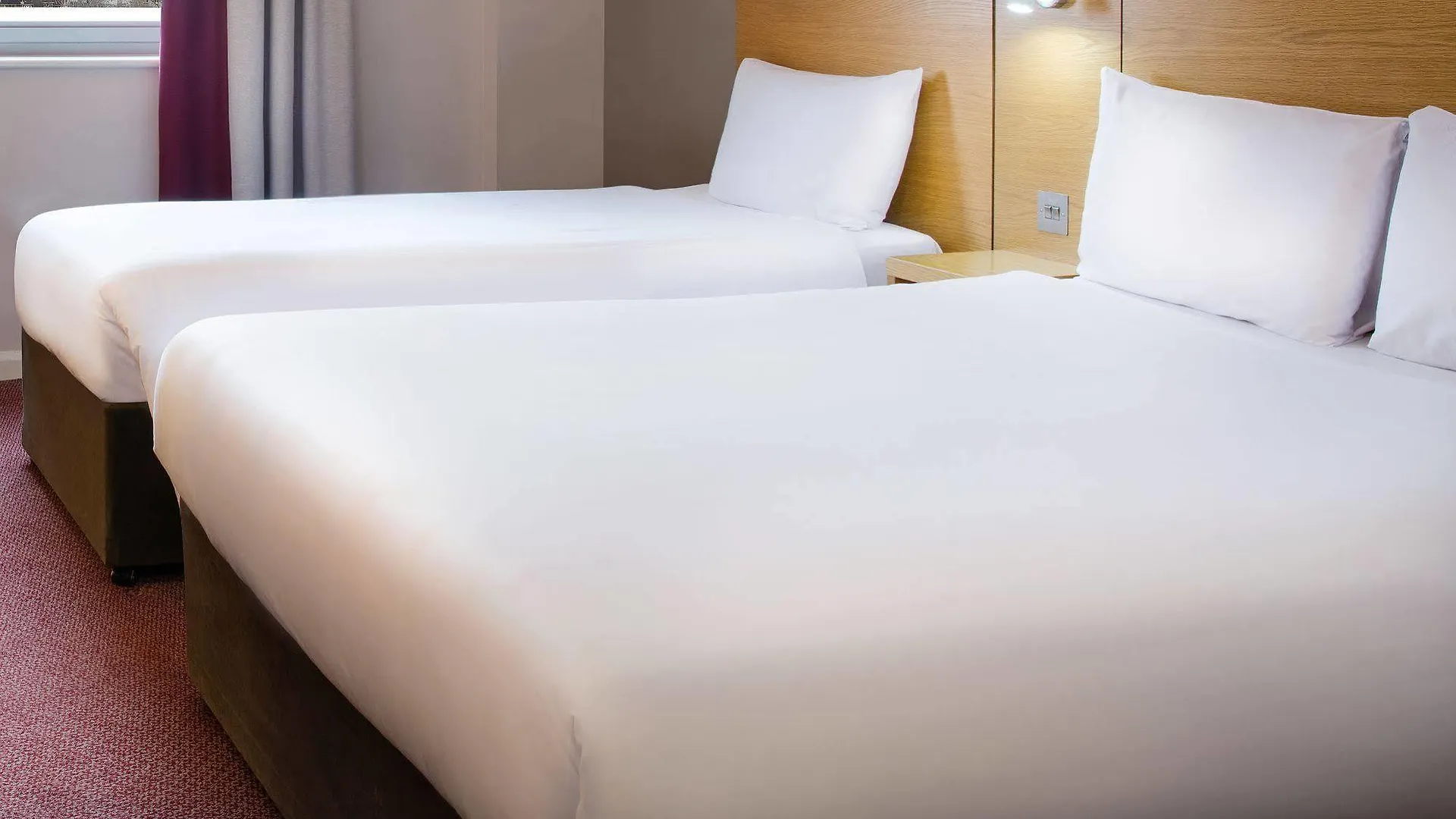 Leonardo Hotel Exeter 4*,
